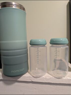 Momcozy Insulated Milk Bottle Travel Set
